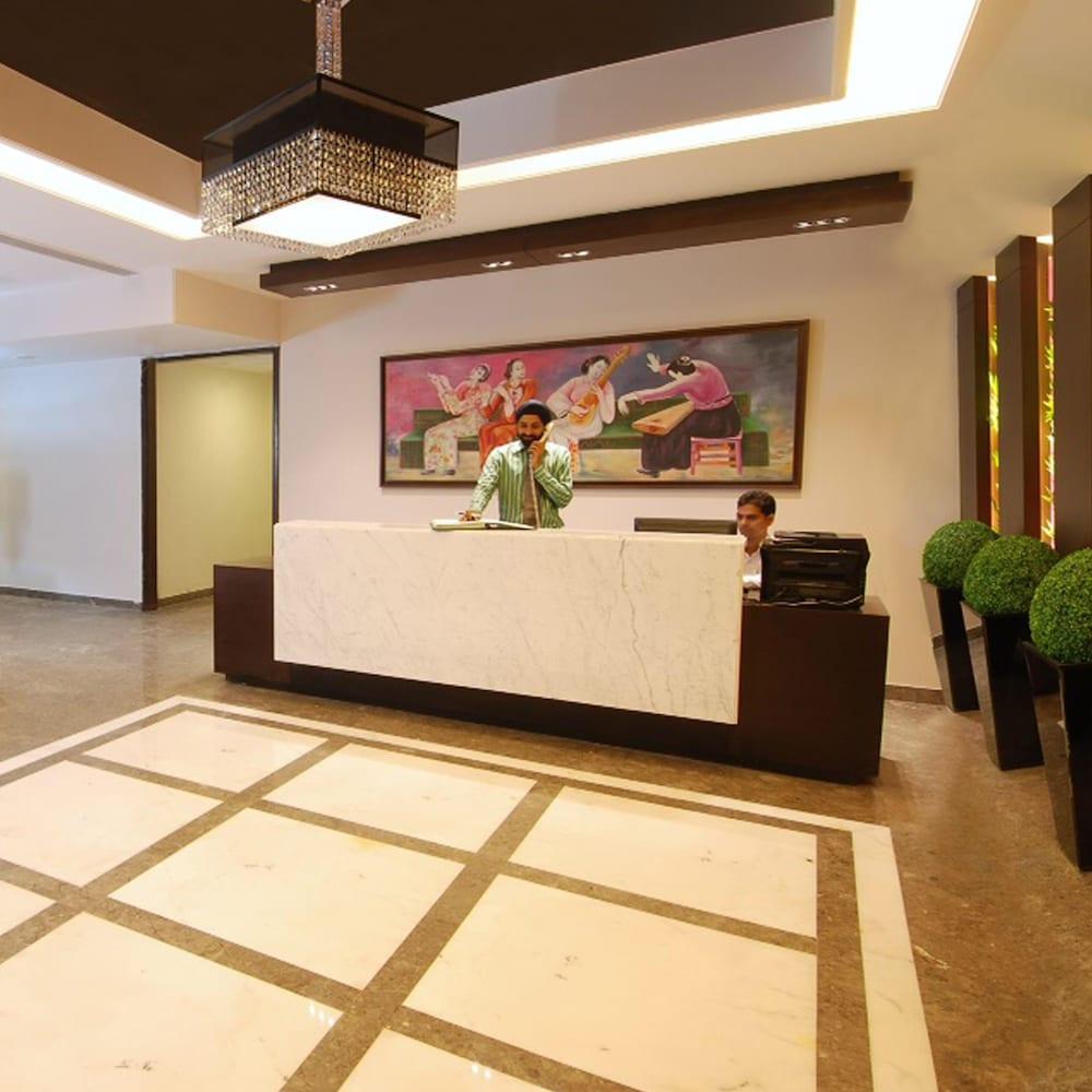 فندق Africa Avenue Gk - 1 نيودلهي المظهر الخارجي الصورة